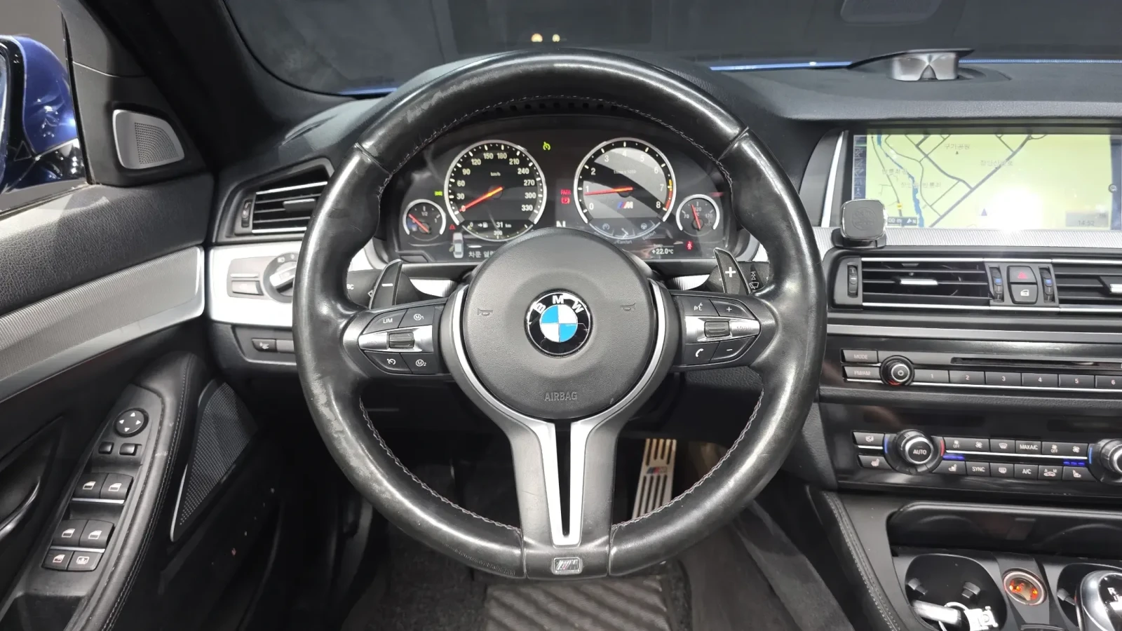 BMW M5 BANG&OLUFSEN, 360, HEADUP, ОБДУХВАНЕ, ПОДГРЕВ, снимка 8 - Автомобили и джипове - 54737399