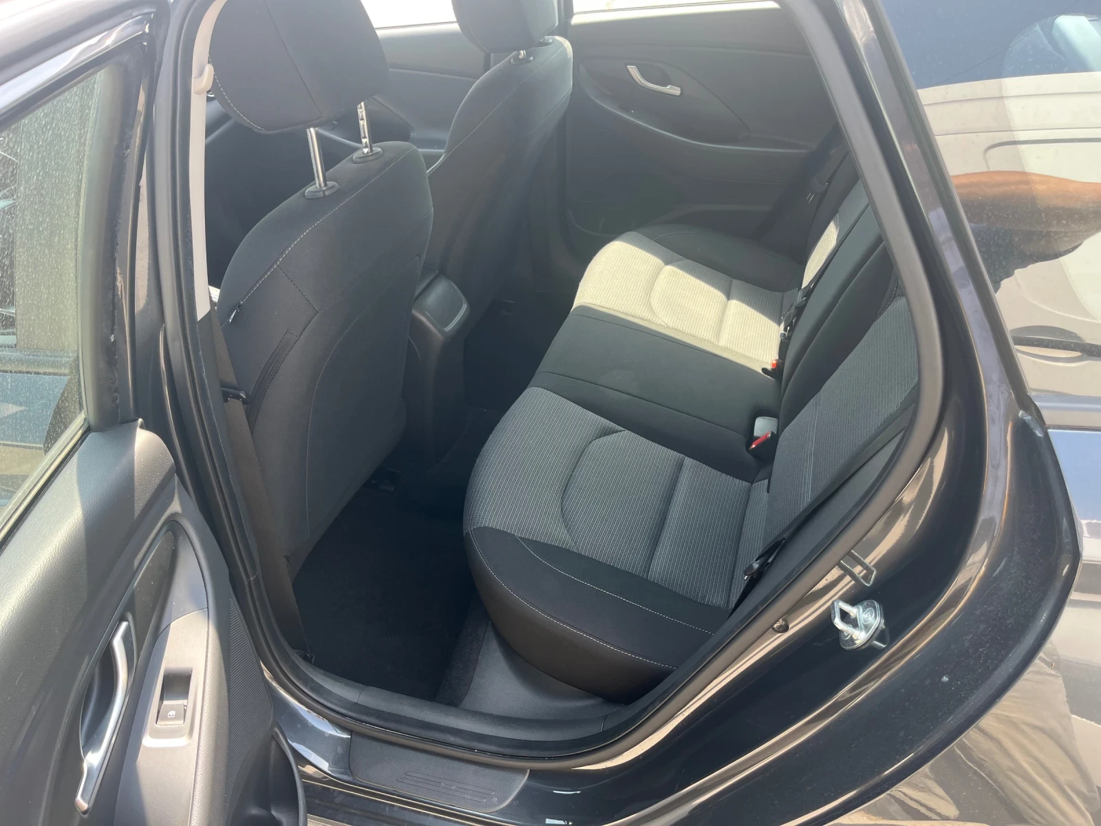 Hyundai I30, снимка 7 - Автомобили и джипове - 54799460