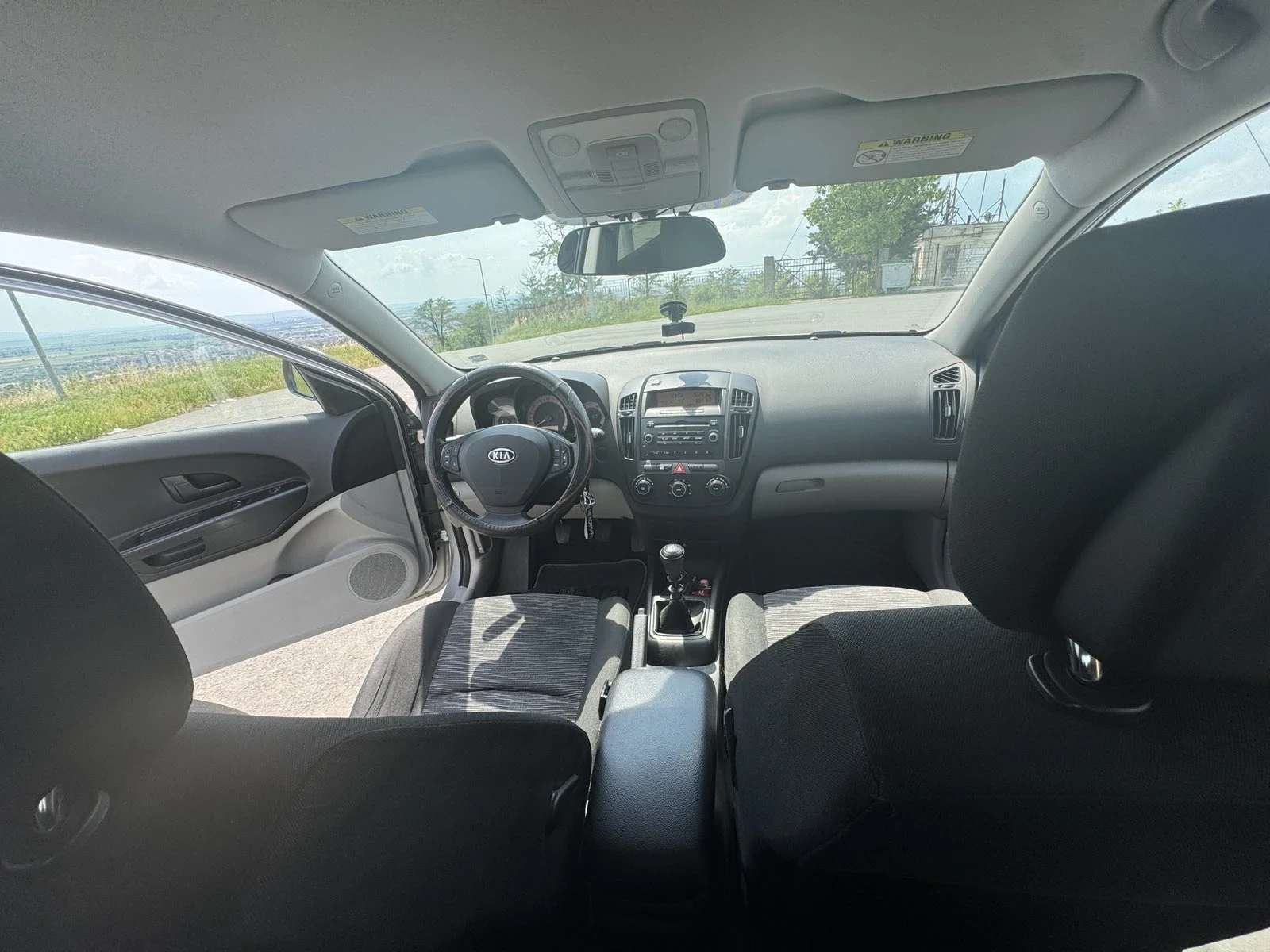 Kia Ceed 1.6 CRDI, снимка 6 - Автомобили и джипове - 54801276