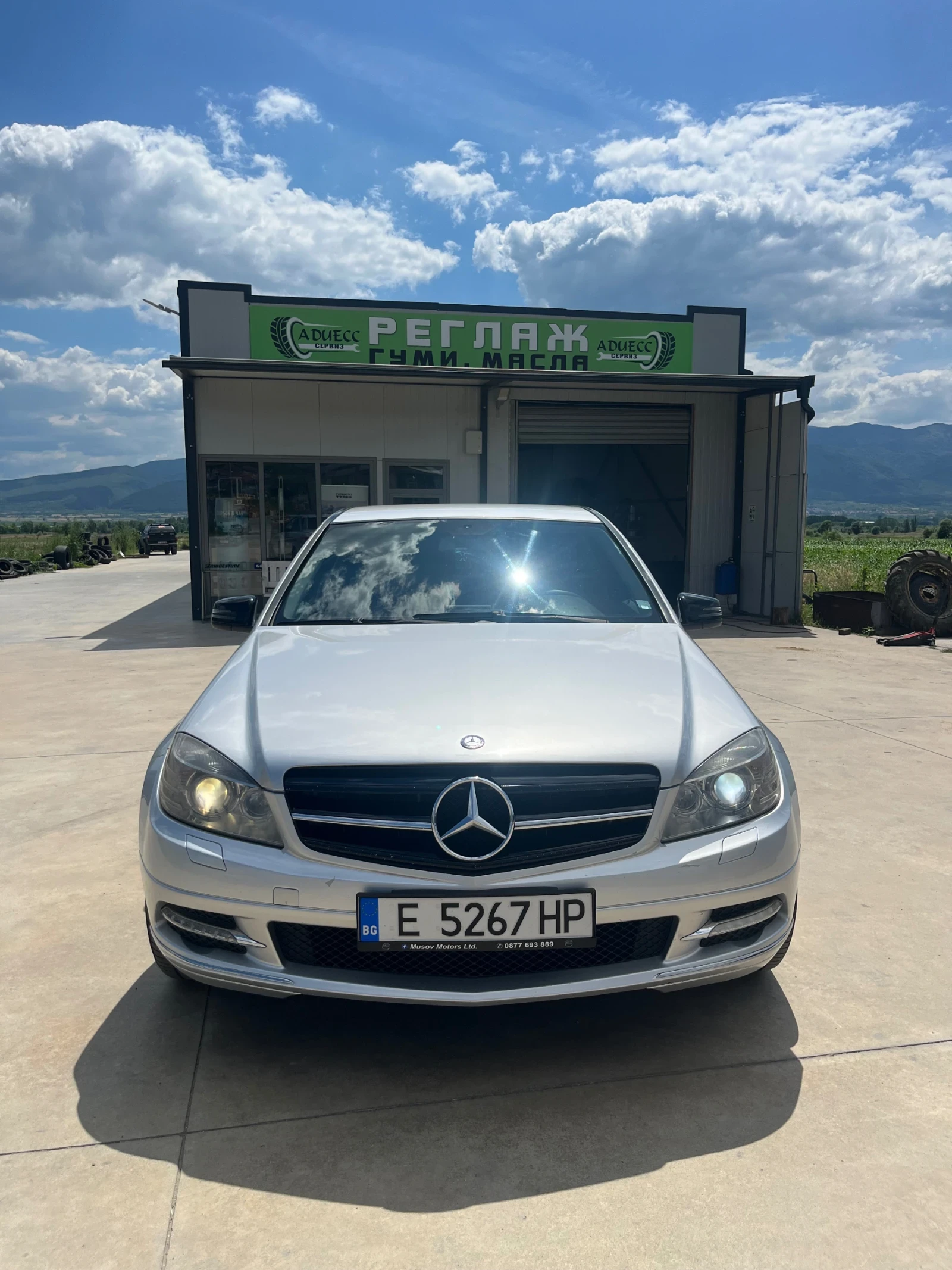 Mercedes-Benz C 220, снимка 3 - Автомобили и джипове - 54979734