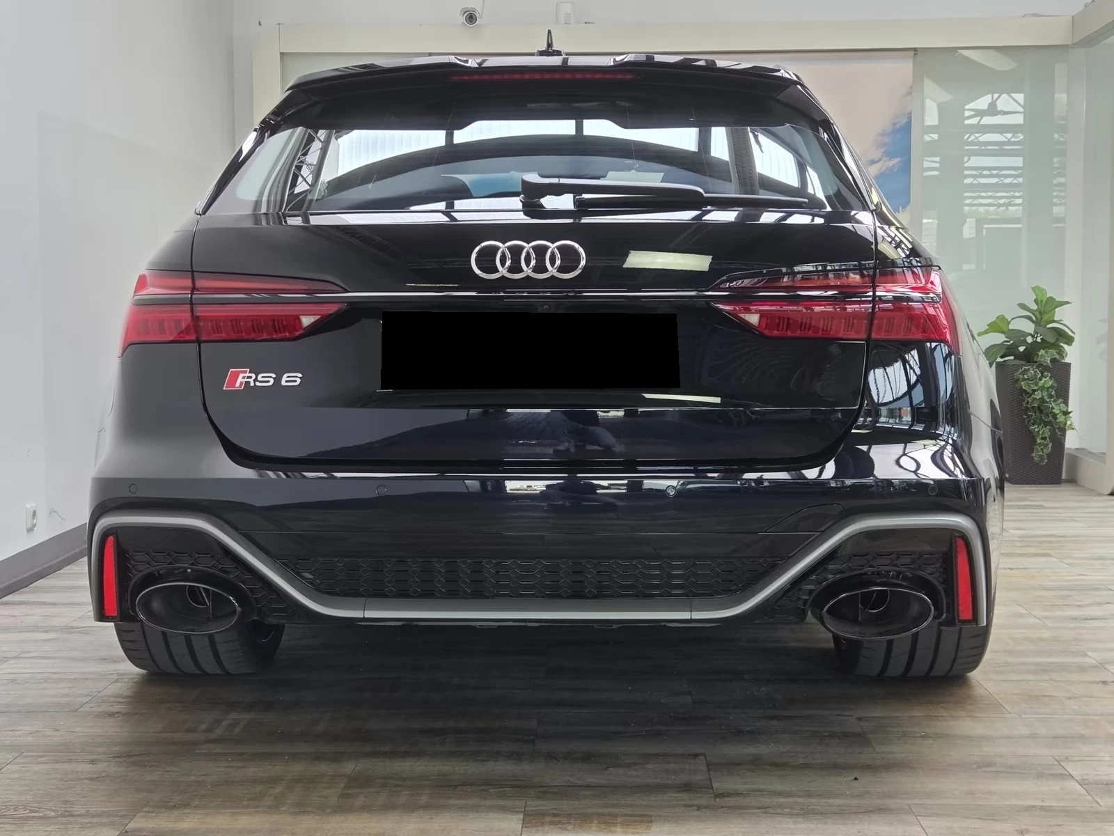 Audi Rs6 PERFORMANCE/ CARBON/ B&O/ HUD/ 360/ PANO/ VIRTUAL , снимка 4 - Автомобили и джипове - 55128348
