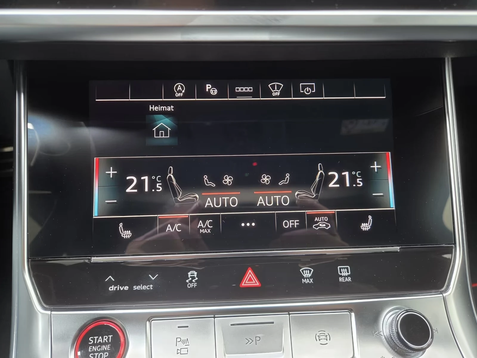 Audi Rs6 PERFORMANCE/ CARBON/ B&O/ HUD/ 360/ PANO/ VIRTUAL , снимка 13 - Автомобили и джипове - 55128348