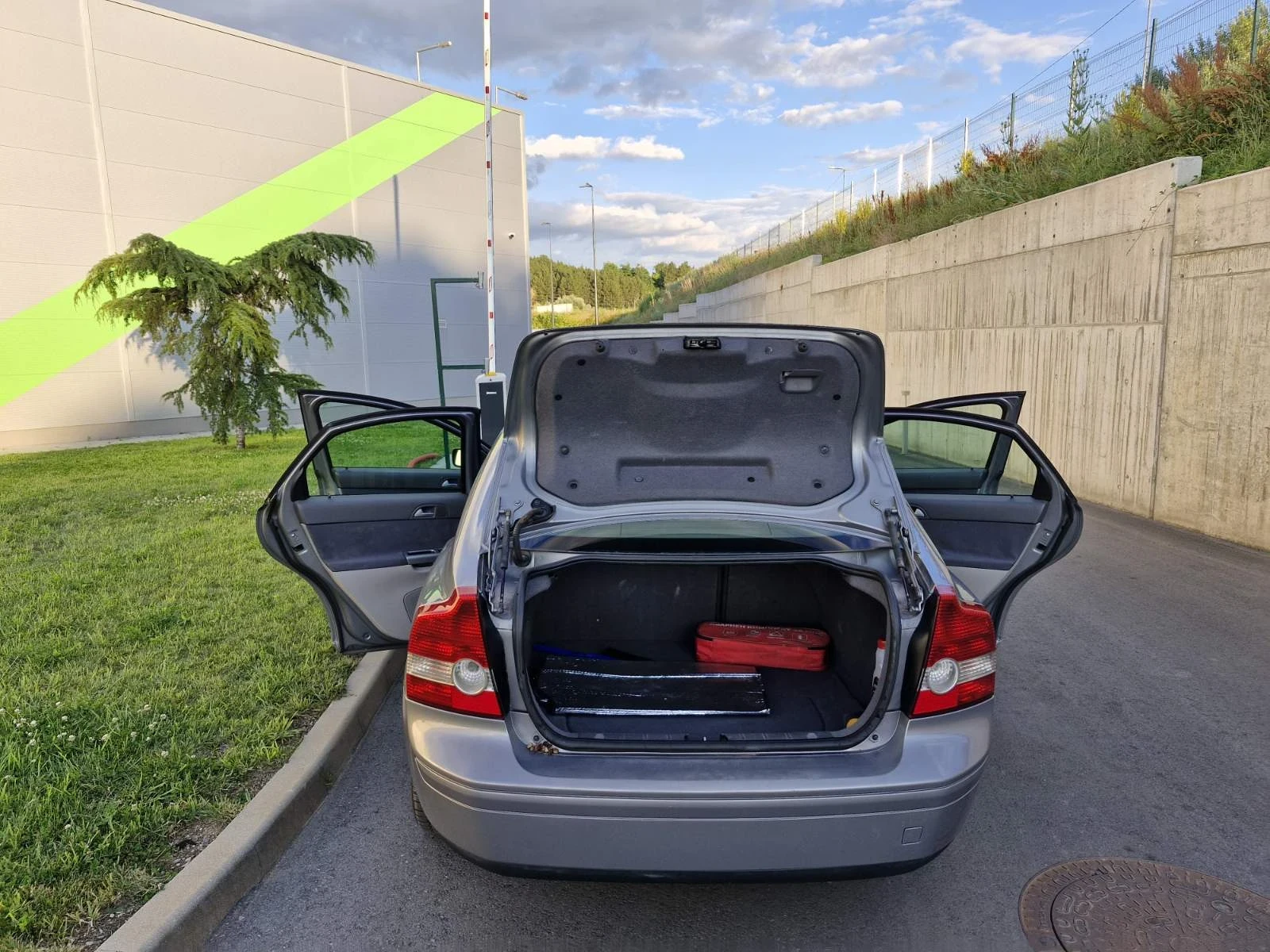 Volvo S40 2.0 D 136 kc EUR0 4, снимка 14 - Автомобили и джипове - 55165978