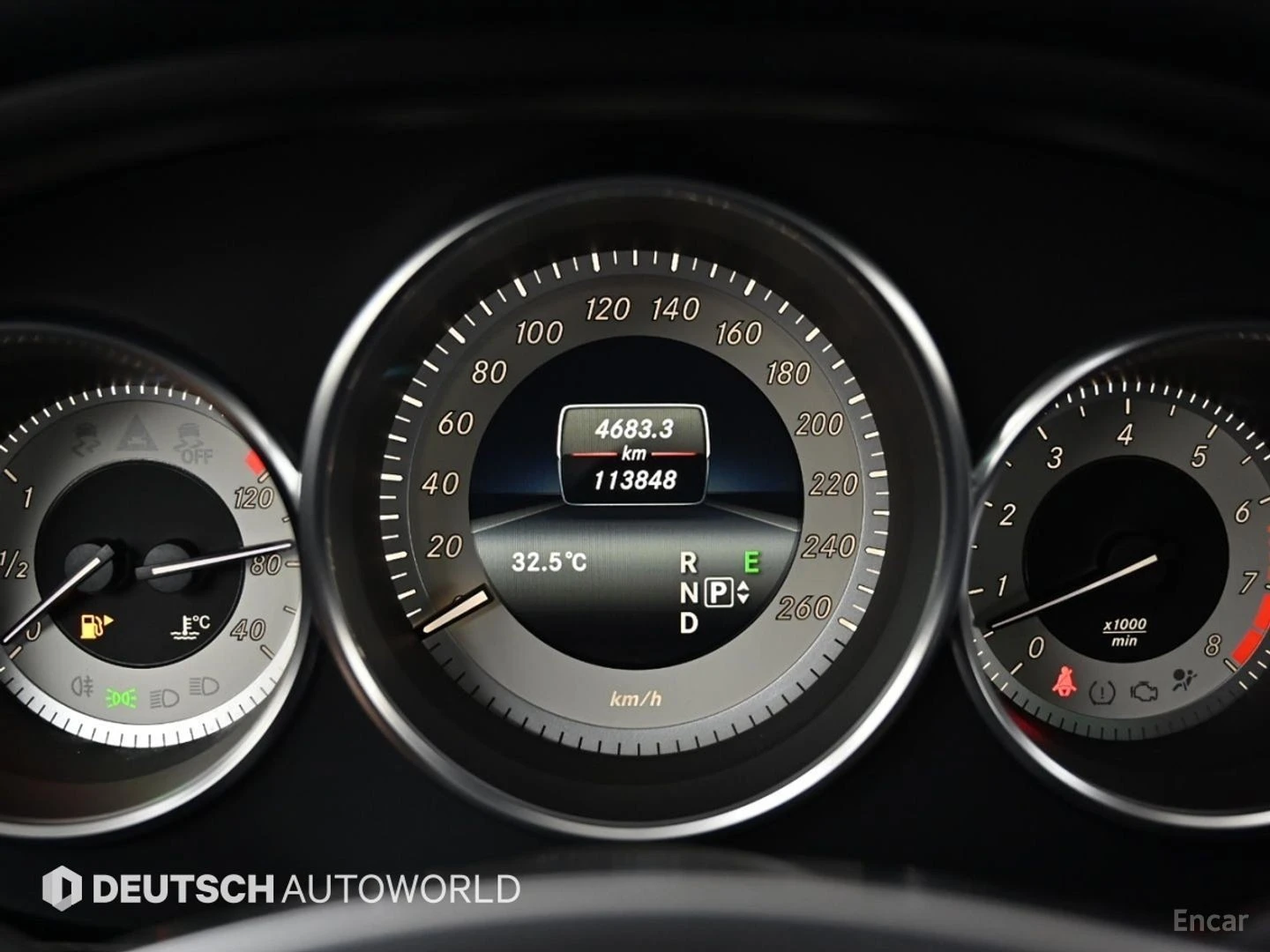 Mercedes-Benz CLS 400 AMG* КОЖА* ОБДУХВ* НАВИ* ПАНО, снимка 7 - Автомобили и джипове - 55421889