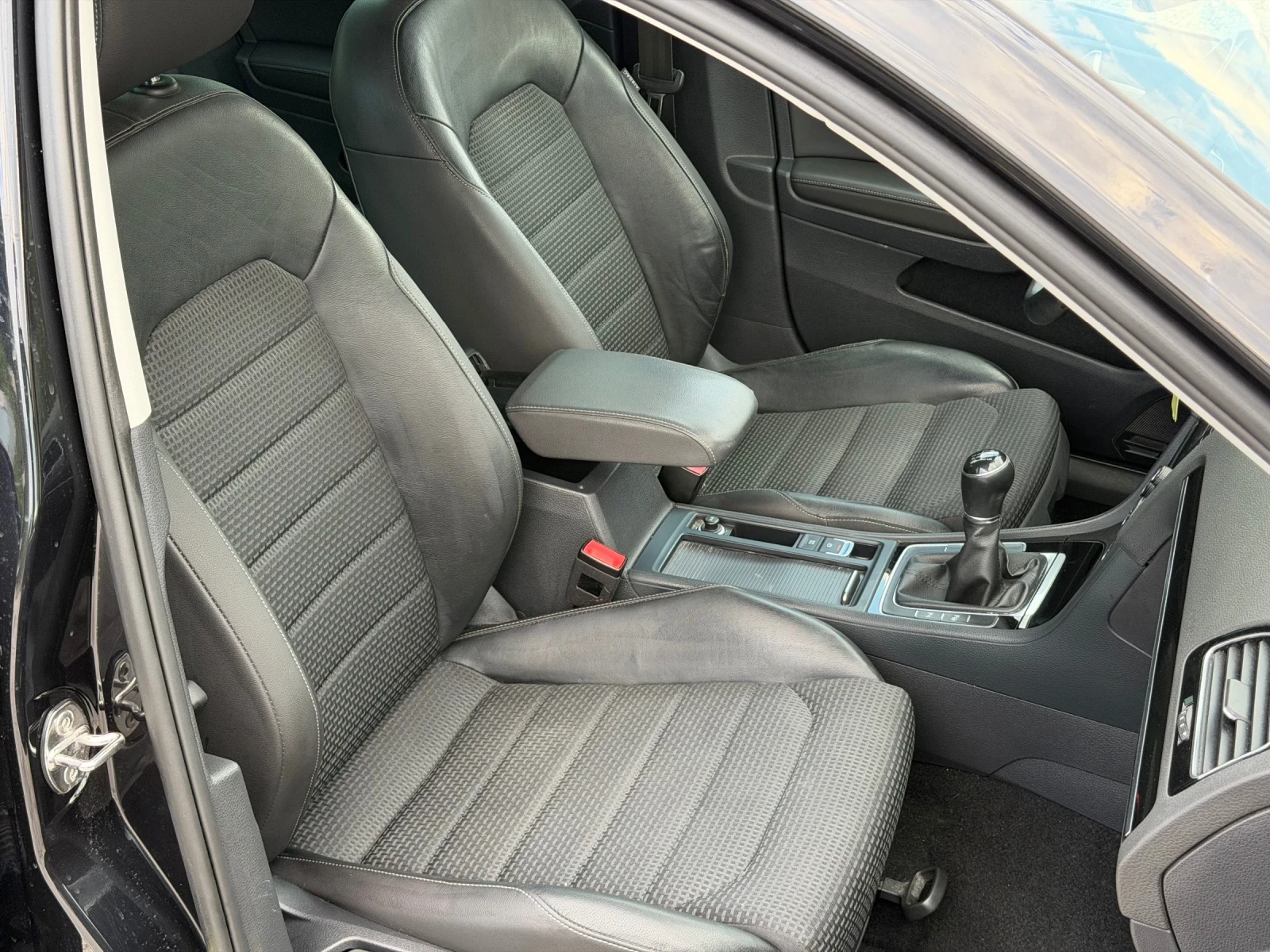 VW Golf 7* 2.0TDI* HIGHLINE* КАМЕРА* ХЕЧБЕК* НЕМСКА!, снимка 10 - Автомобили и джипове - 55563913
