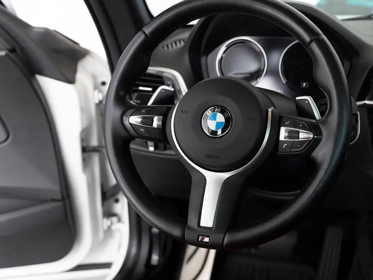 BMW 240 M xDrive Premium pkg ЦЕНА ДО БЪЛГАРИЯ АВТОКРЕДИТ, снимка 12 - Автомобили и джипове - 55926604
