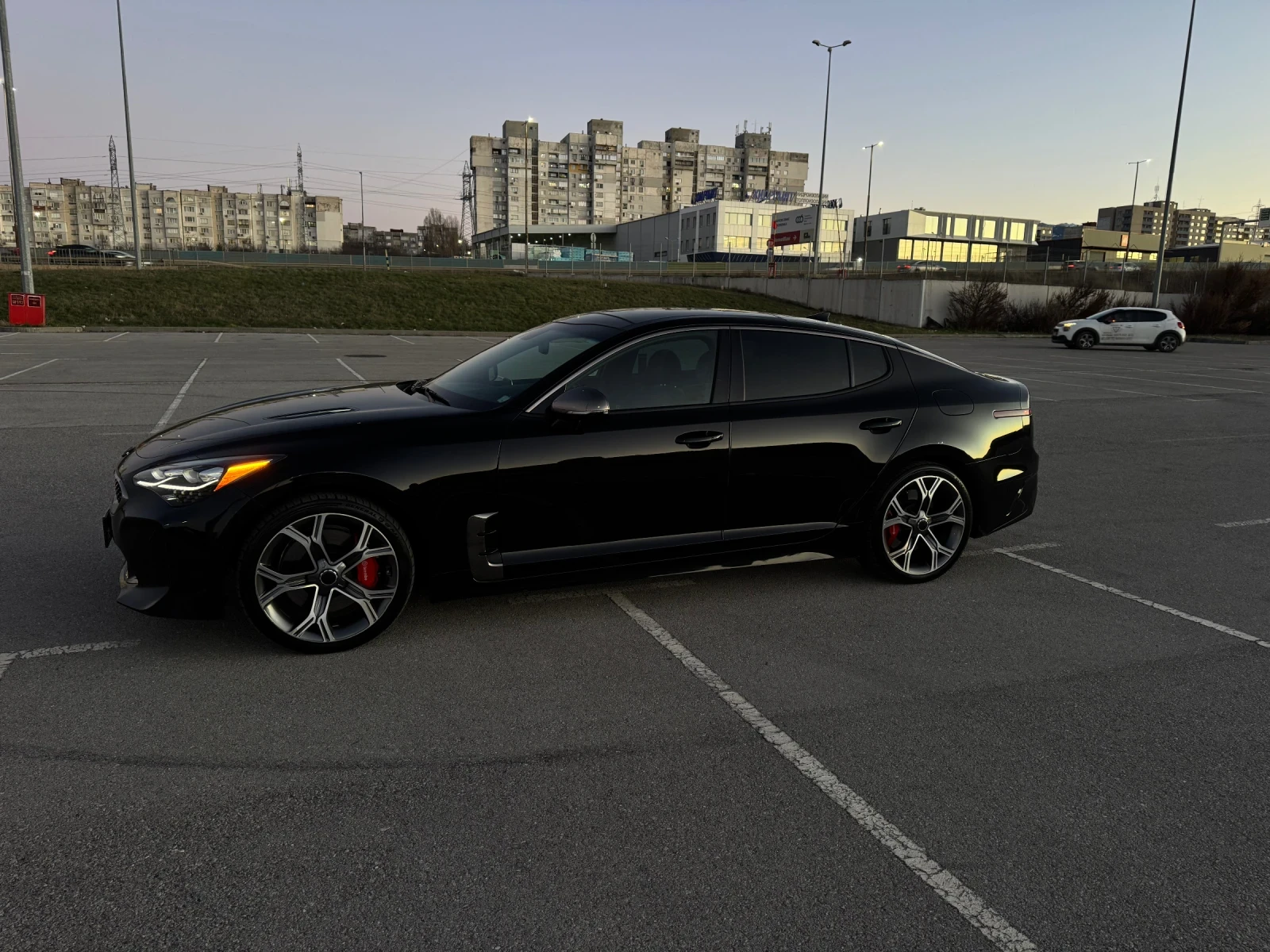Kia Stinger GT 2 4x4, снимка 5 - Автомобили и джипове - 55990789