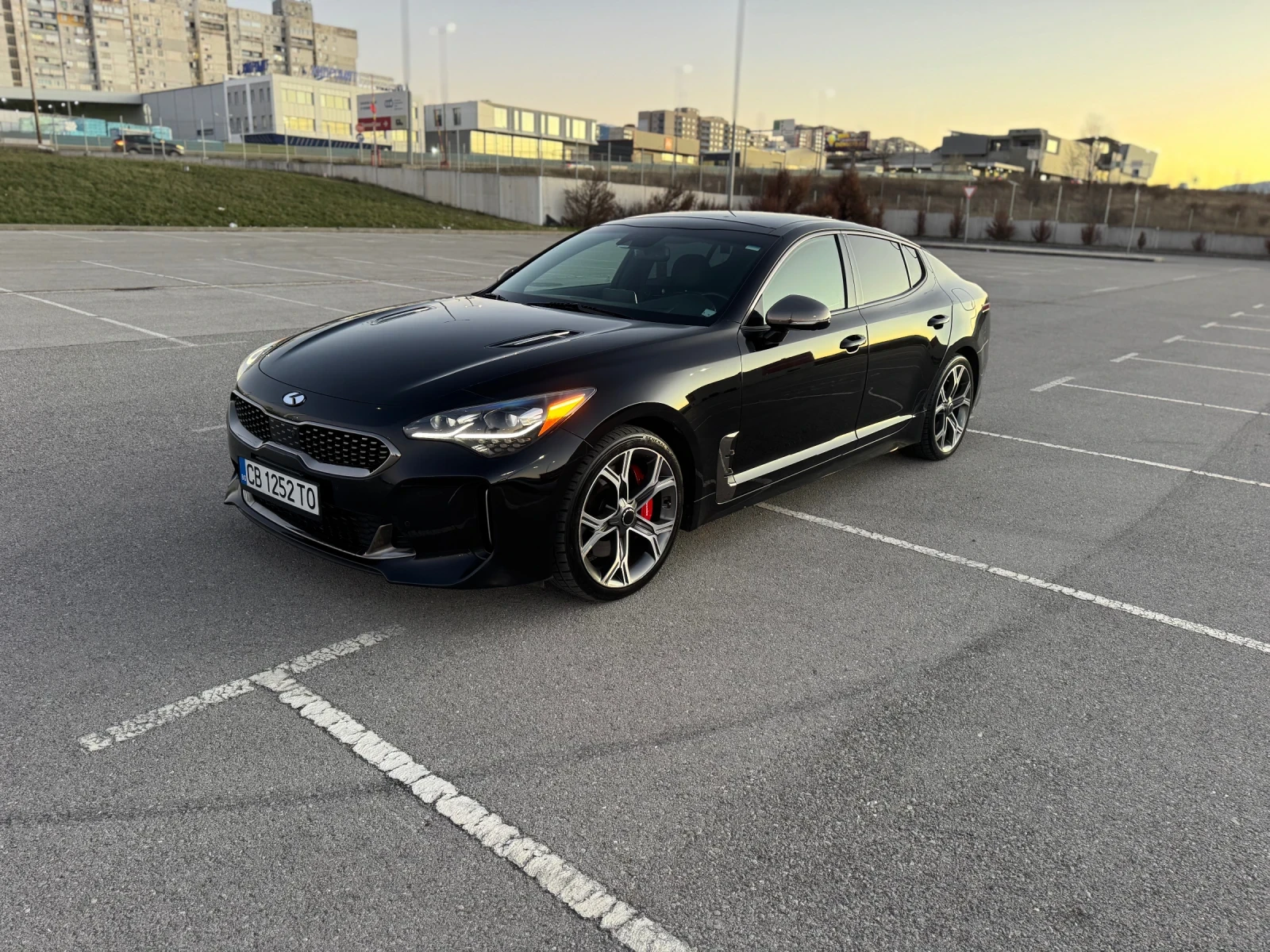 Kia Stinger GT 2 4x4, снимка 3 - Автомобили и джипове - 55990789