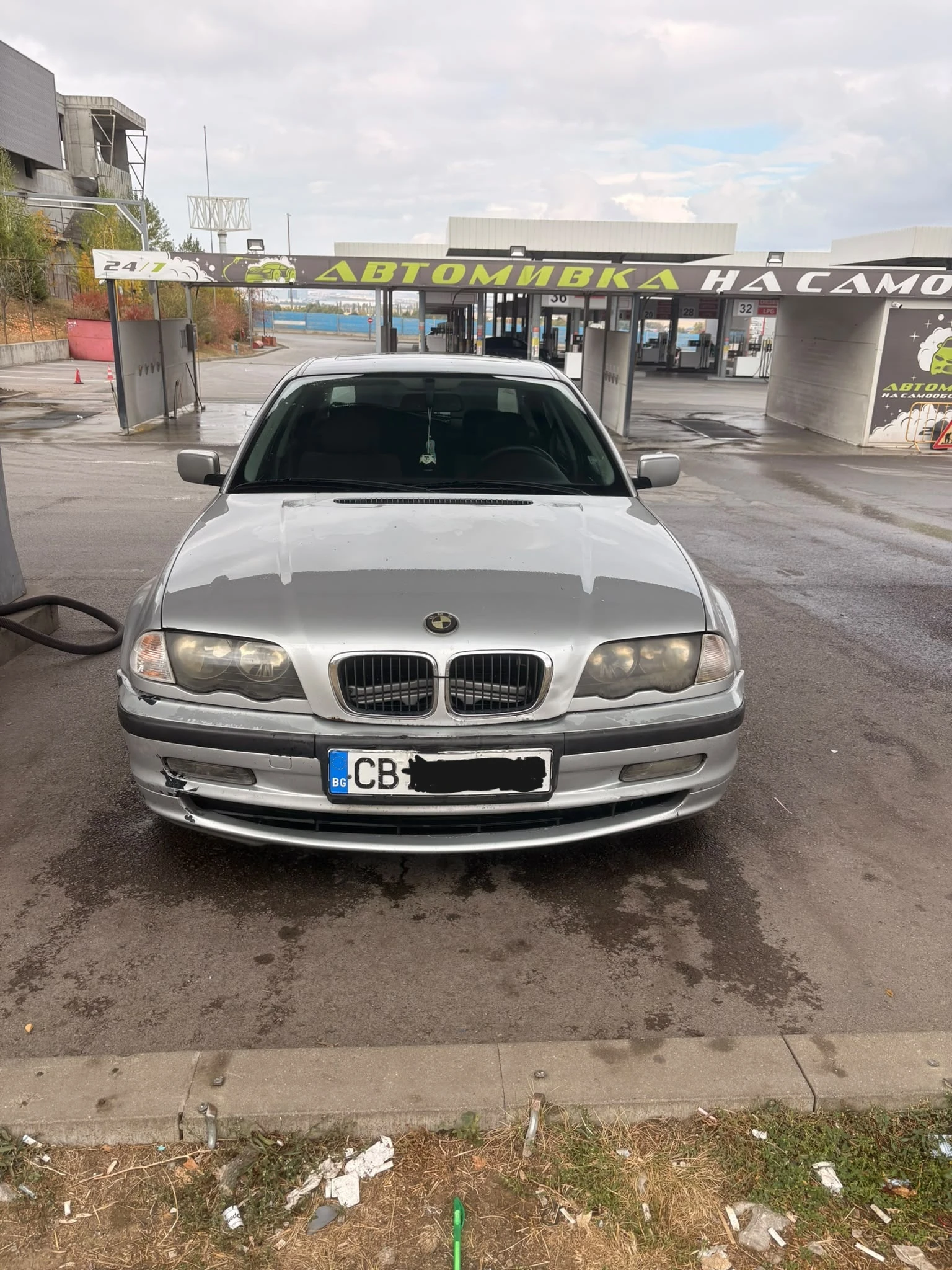 BMW 320 Bmw 320i Бензин/газ, снимка 5 - Автомобили и джипове - 56536584