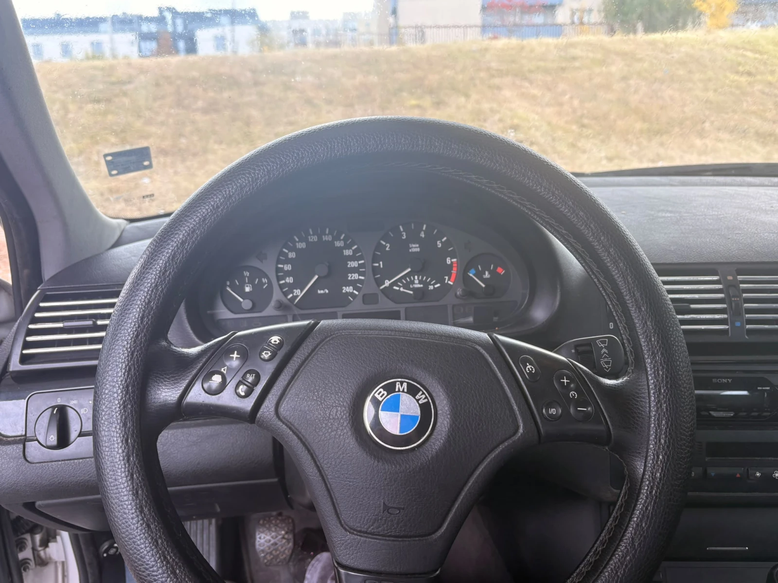 BMW 320 Bmw 320i Бензин/газ, снимка 3 - Автомобили и джипове - 56536584