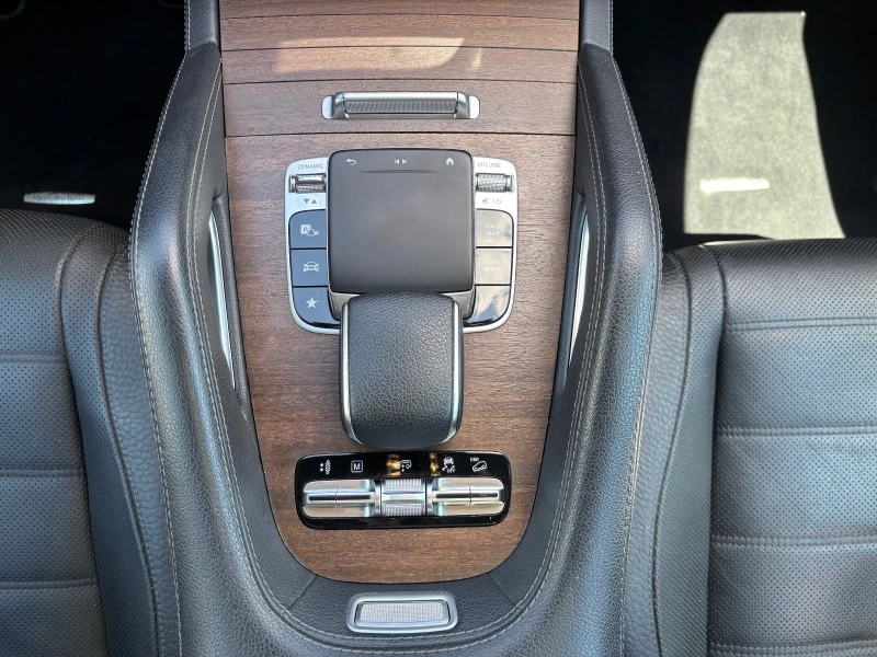 Mercedes-Benz GLS 400 * 4MATIC* BURMESTER * VIP * TV, снимка 10 - Автомобили и джипове - 52375156