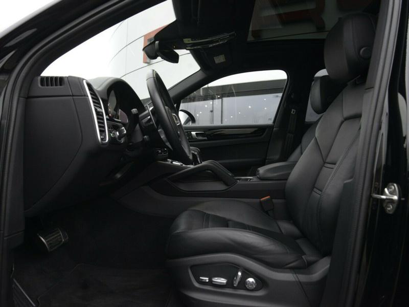 Porsche Cayenne S*Matrix*SportDesign*22Turbo*Chrono*View, снимка 8 - Автомобили и джипове - 46275034