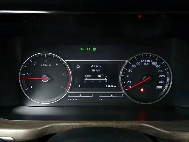 Kia Sorento, снимка 8 - Автомобили и джипове - 56737327