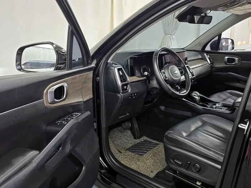 Kia Sorento, снимка 10 - Автомобили и джипове - 56737327