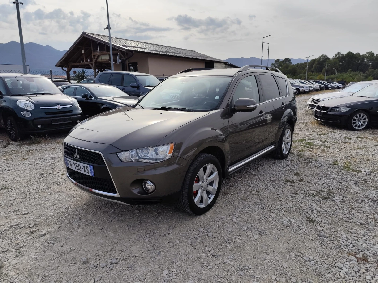 Mitsubishi Outlander 2.2 дизел 4х4 - [1] 