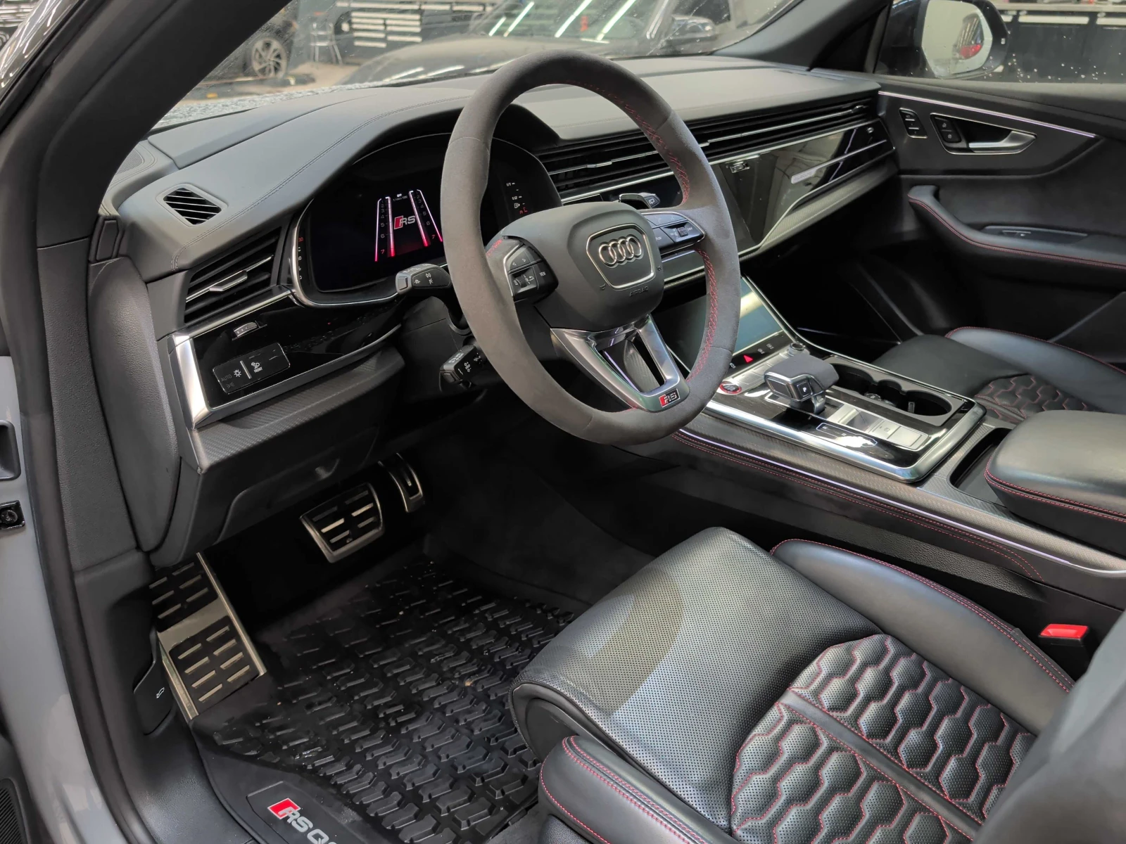 Audi RSQ8 * CARFAX * БЕЗ ПЪРВОНАЧАЛНА ВНОСКА - изображение 6