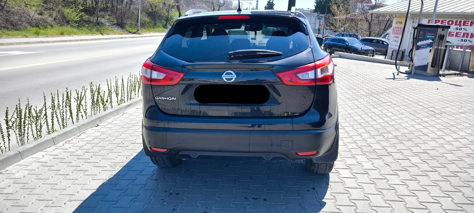 Nissan Qashqai Premium, снимка 5 - Автомобили и джипове - 54172393