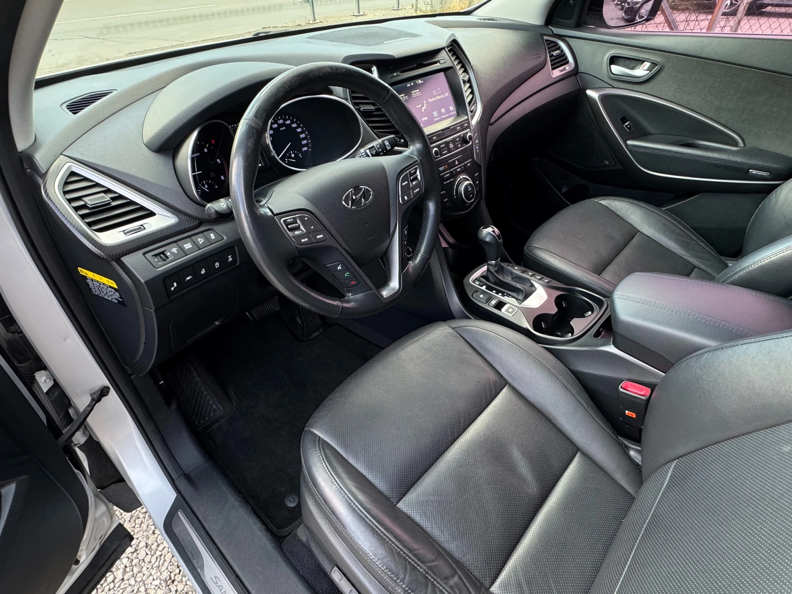 Hyundai Santa fe 2.2 CRDi 4WD ! Exclusive Special !, снимка 8 - Автомобили и джипове - 55324915