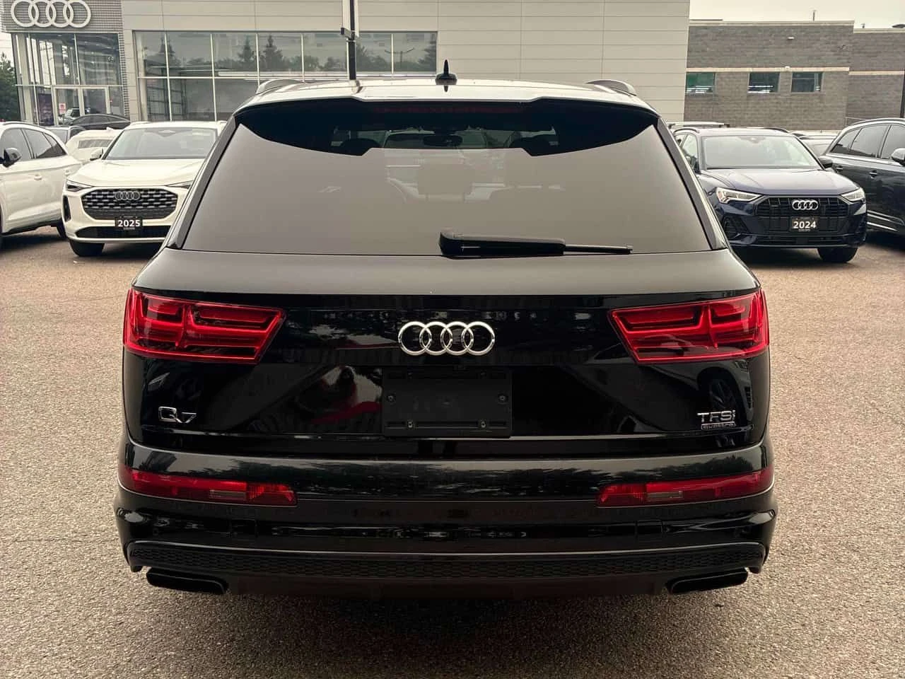 Audi Q7 * Technik * CARFAX * ОПЦИЯ ЗА ФИНАНСИРАНЕ , снимка 4 - Автомобили и джипове - 55335588