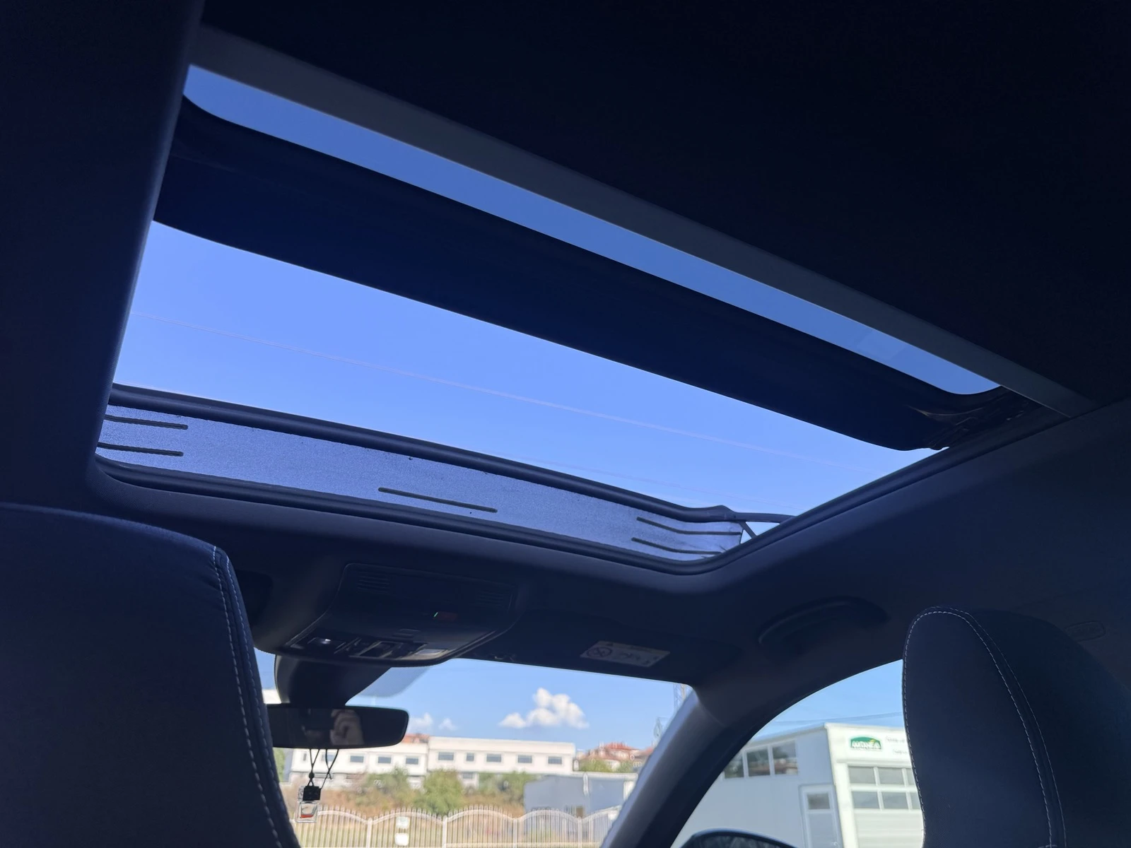Skoda Karoq 2.0 TDI 4x4, снимка 6 - Автомобили и джипове - 56114761
