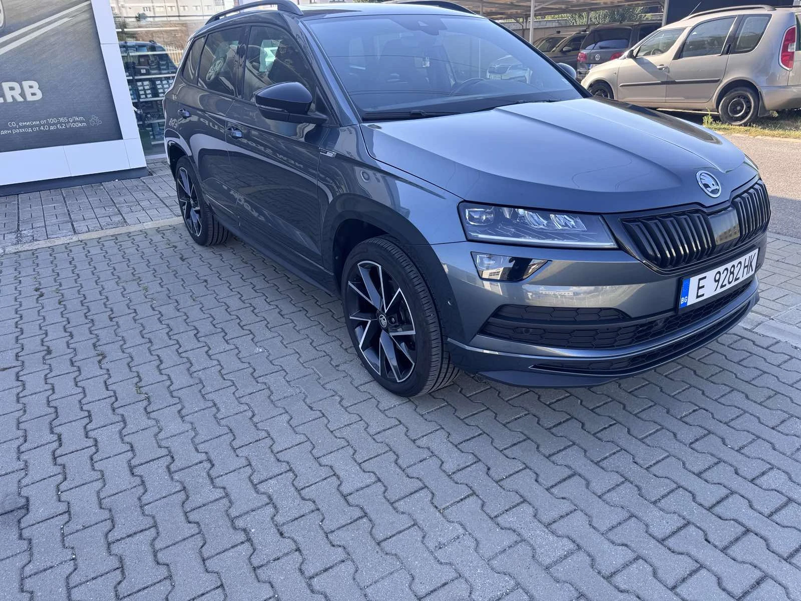 Skoda Karoq 2.0 TDI 4x4, снимка 4 - Автомобили и джипове - 56114761