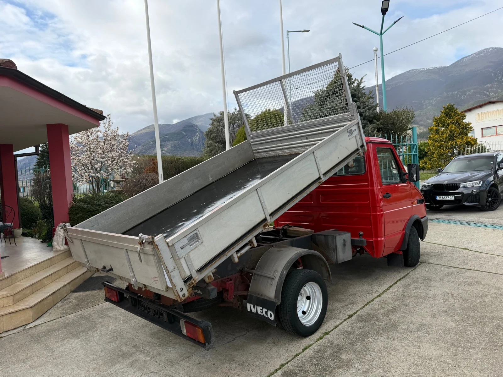 Iveco Daily 2.8 TurboDaily* 35.10* Тристранен самосвал* 3.10 м, снимка 7 - Бусове и автобуси - 54080827