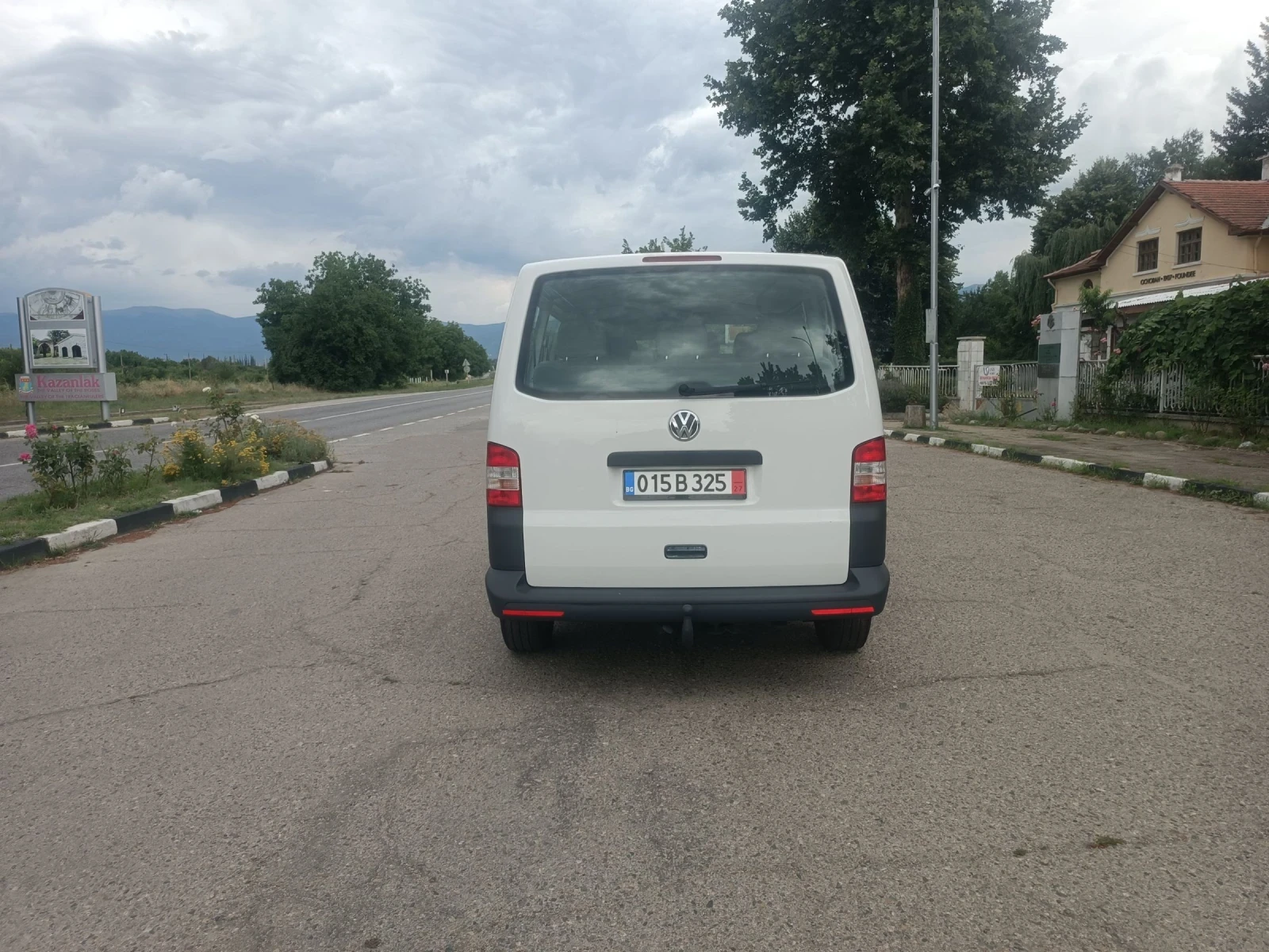 VW T5 2.0TDI 9МЕСТЕН НОВ ВНОС , снимка 6 - Бусове и автобуси - 55218477