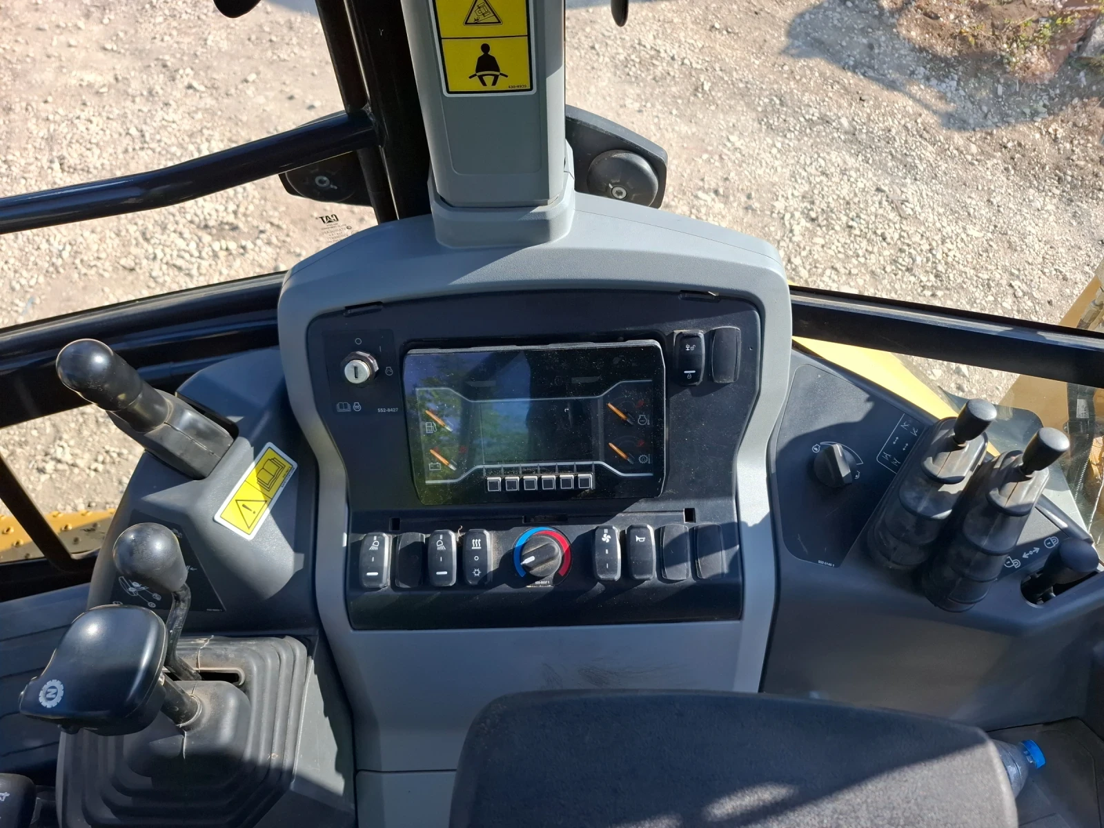 Челен товарач Caterpillar 428 - изображение 9
