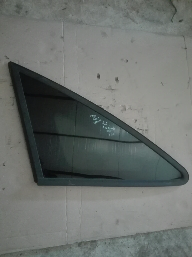 Стъкло задно ляво санг йонг актион , екшън крайно