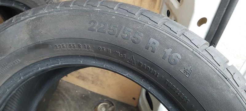 Гуми Зимни 225/55R16, снимка 7 - Гуми и джанти - 31352495