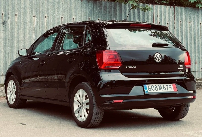 VW Polo, снимка 4 - Автомобили и джипове - 47146268