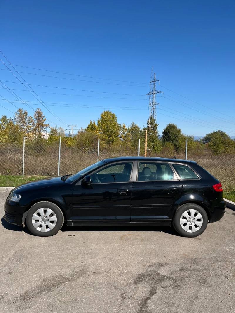 Audi A3 1.6 TDI, снимка 2 - Автомобили и джипове - 47736098