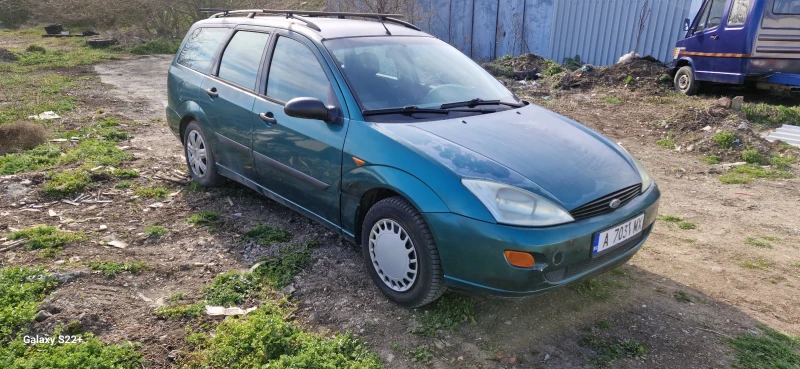 Ford Focus 1.6i 16v, снимка 2 - Автомобили и джипове - 49452633