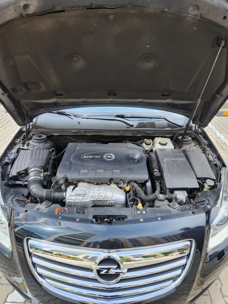 Opel Insignia, снимка 13 - Автомобили и джипове - 52398371