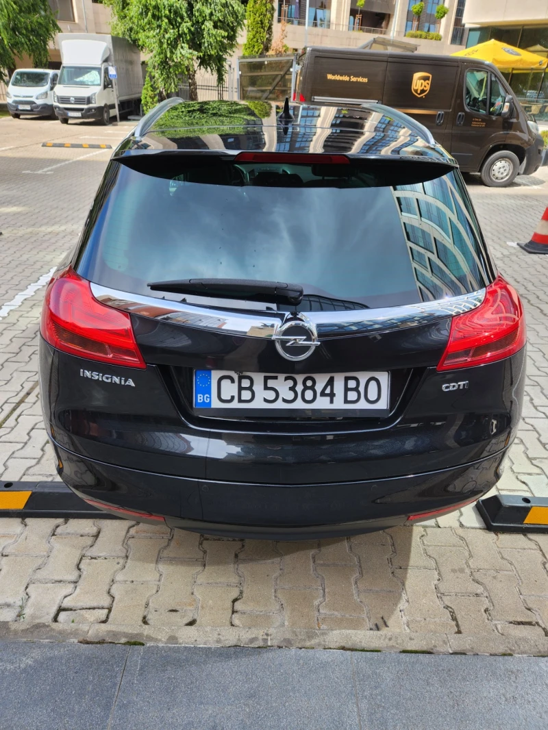Opel Insignia, снимка 4 - Автомобили и джипове - 52398371