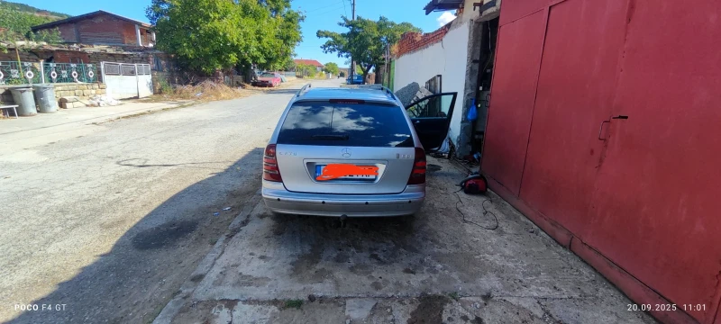 Mercedes-Benz C 270, снимка 2 - Автомобили и джипове - 51776332