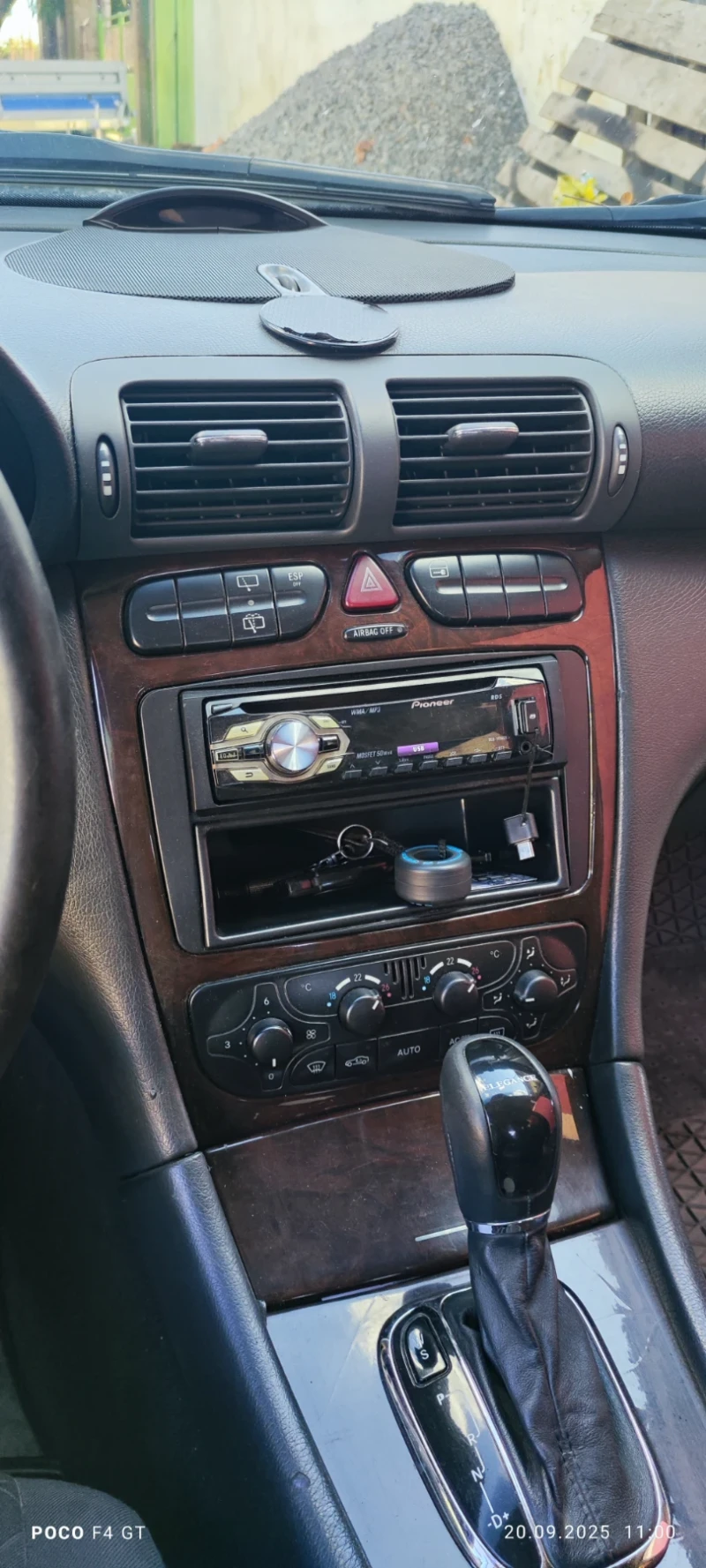 Mercedes-Benz C 270, снимка 8 - Автомобили и джипове - 51776332