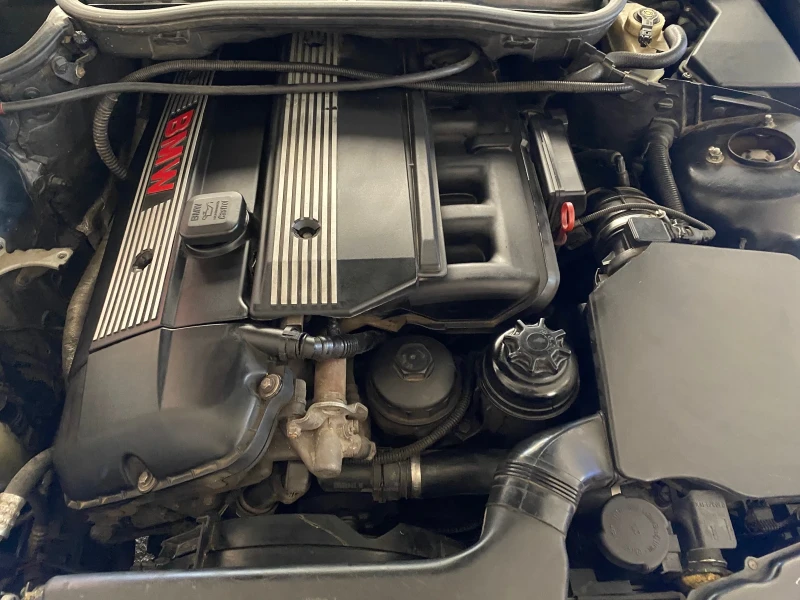 BMW 325, снимка 5 - Автомобили и джипове - 52666872