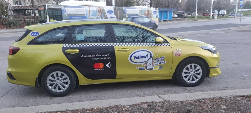 Kia Ceed 1.5/140к.с, снимка 4 - Автомобили и джипове - 52931330