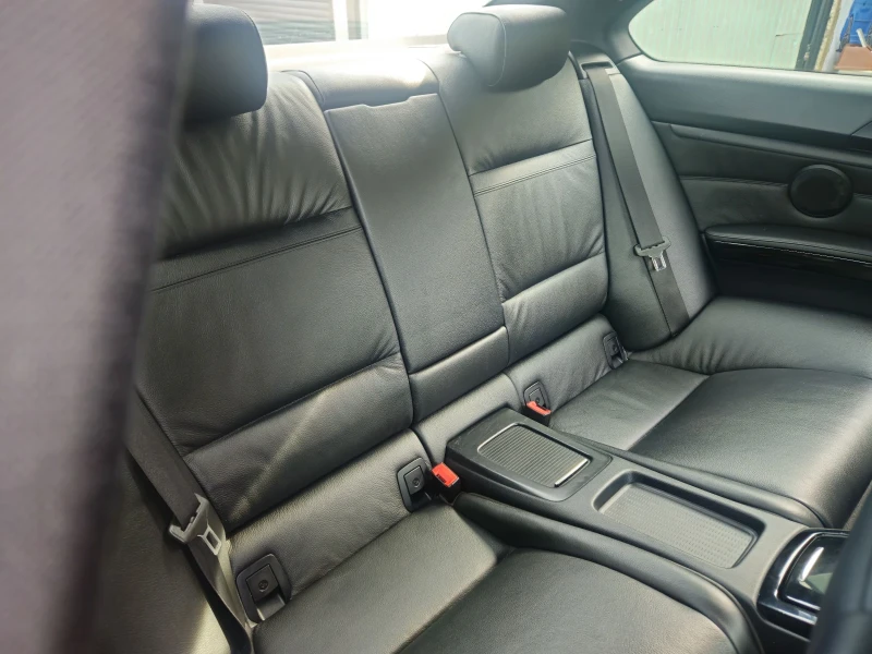 BMW 330 Е92 330d, снимка 12 - Автомобили и джипове - 53036211