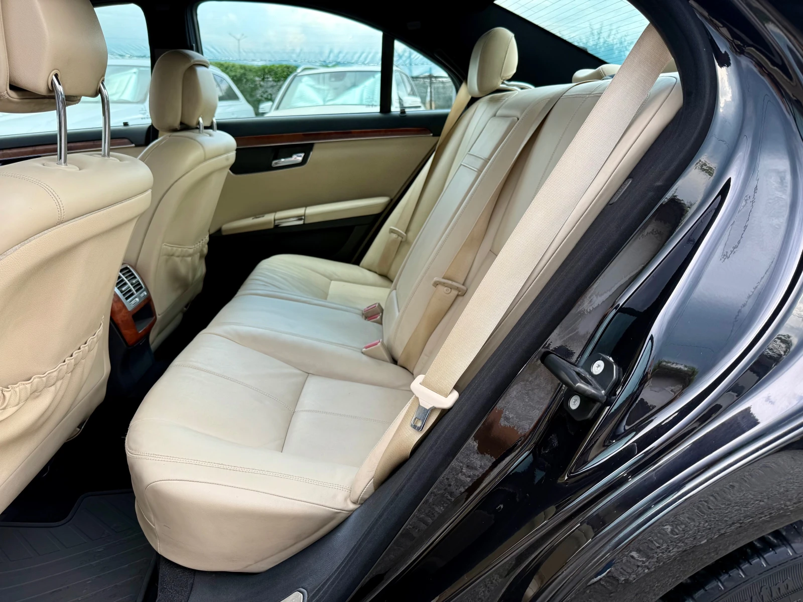 Mercedes-Benz S 320 4-MATIC* DISTRONIC PLUS* NIGHT VISION*  - изображение 8