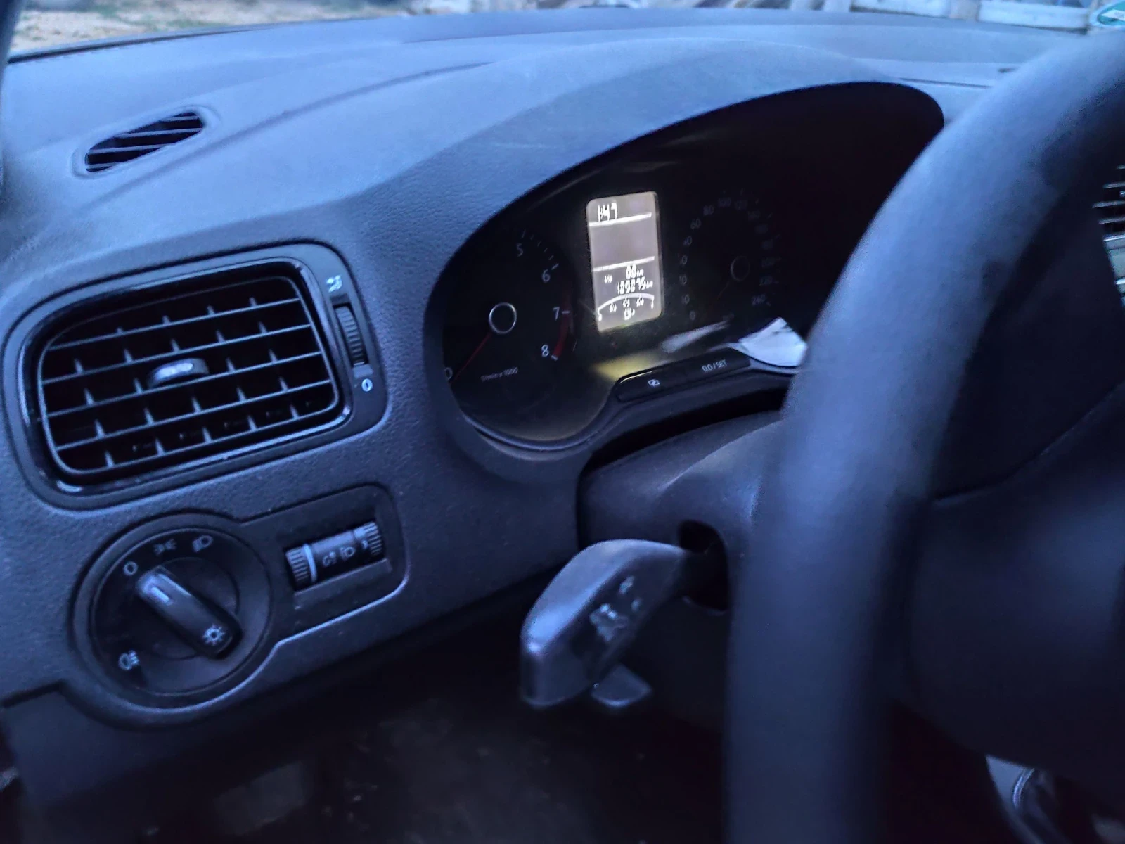 VW Polo 1.2 бензин  - изображение 6