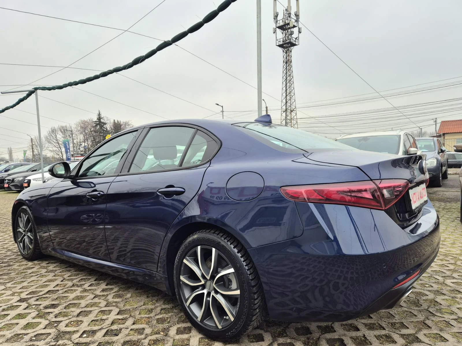 Alfa Romeo Giulia 2.2D-180кс-AUTOMATIC - изображение 2