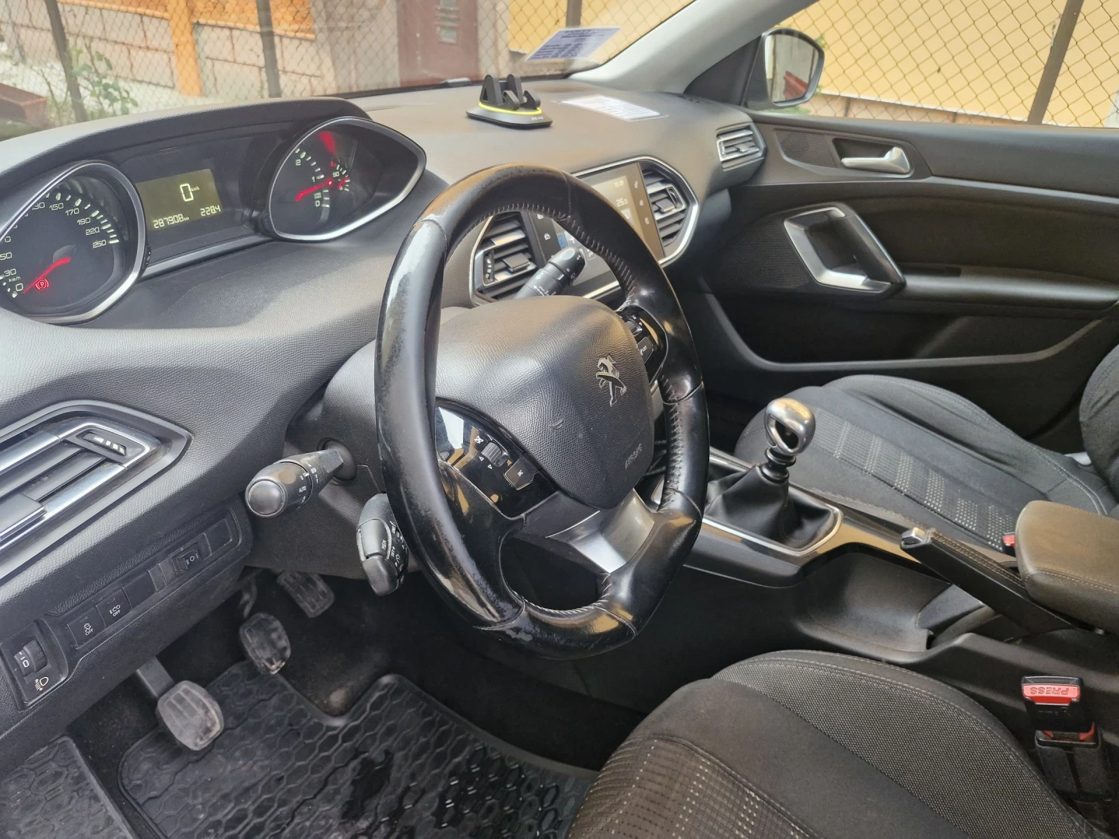Peugeot 308 1.6 hdi 120, снимка 12 - Автомобили и джипове - 53927198