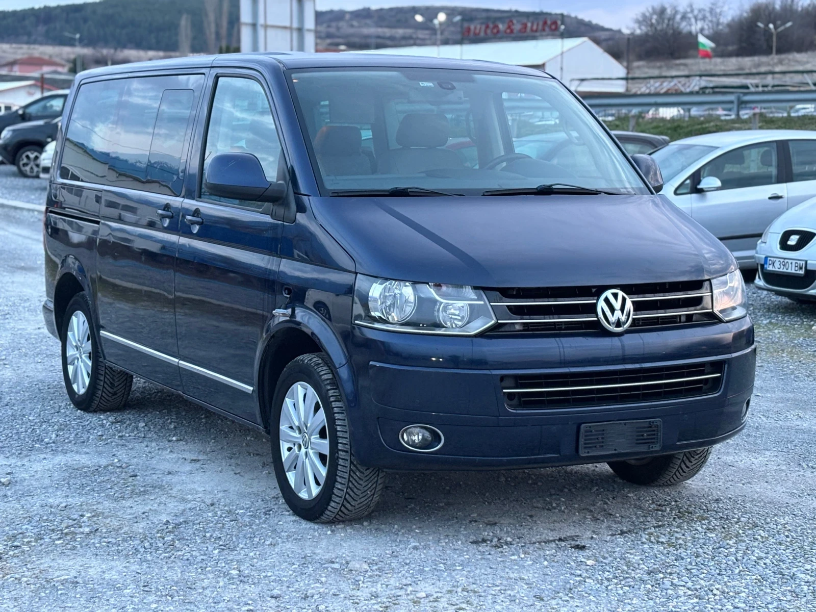 VW Multivan 2.0TDI, снимка 3 - Автомобили и джипове - 53929555