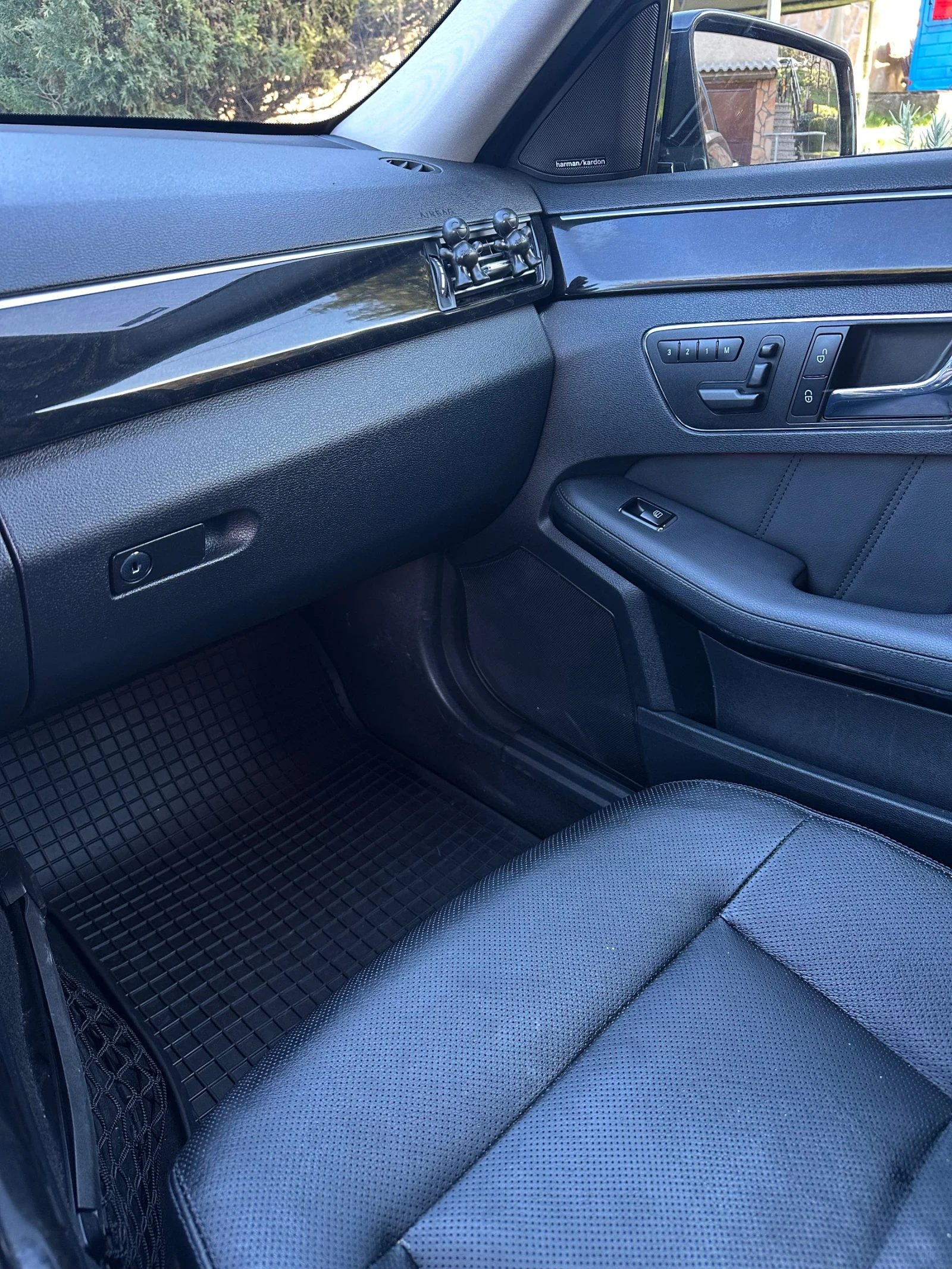 Mercedes-Benz E 350, снимка 9 - Автомобили и джипове - 54124606