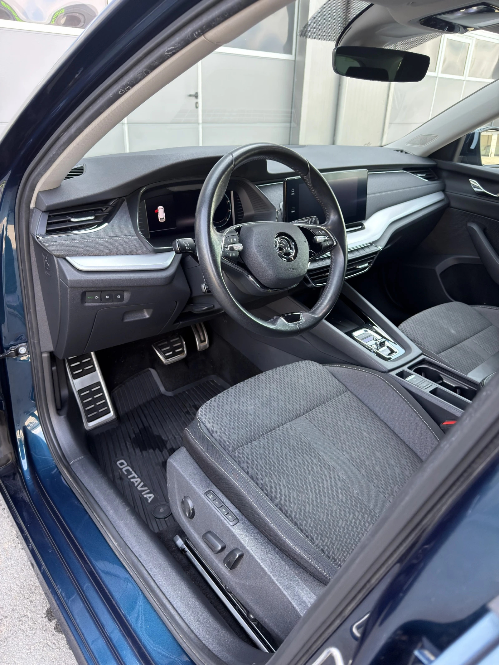 Skoda Octavia, снимка 8 - Автомобили и джипове - 54355295