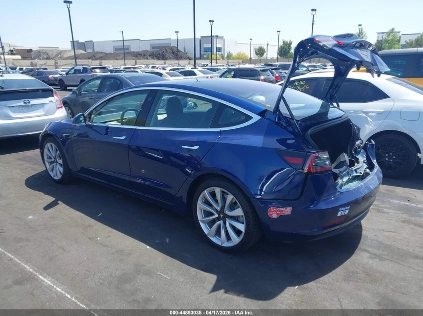 Tesla Model 3 Long Range/Mid Range, снимка 3 - Автомобили и джипове - 54419113