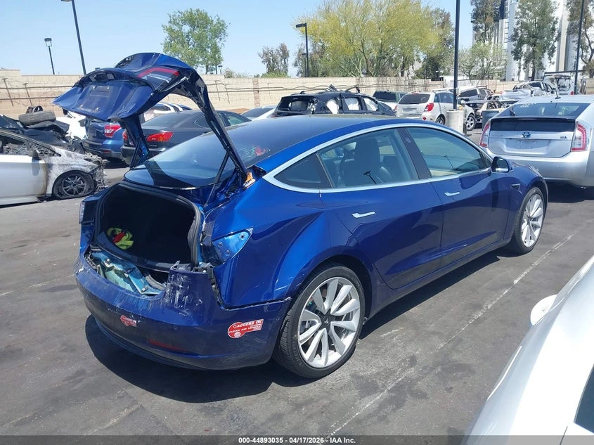 Tesla Model 3 Long Range/Mid Range, снимка 4 - Автомобили и джипове - 54419113