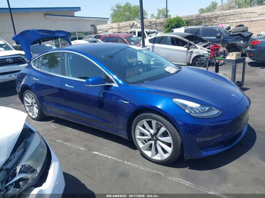 Tesla Model 3 Long Range/Mid Range, снимка 13 - Автомобили и джипове - 54419113